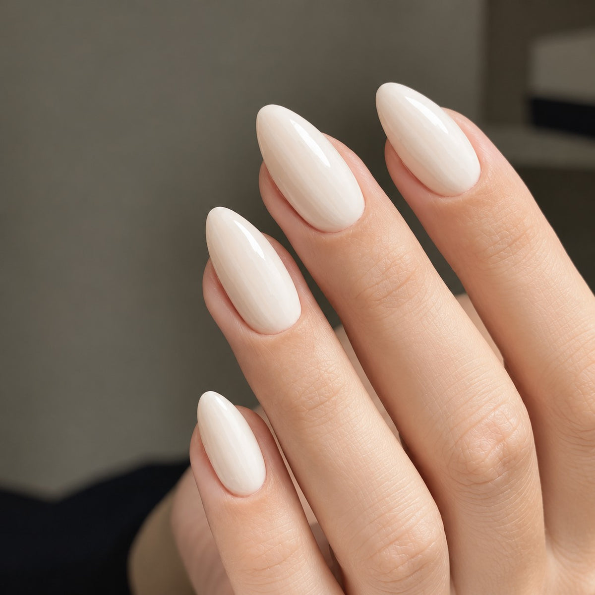 Warm Ivory Sheen Press-On Nails 30 pcs